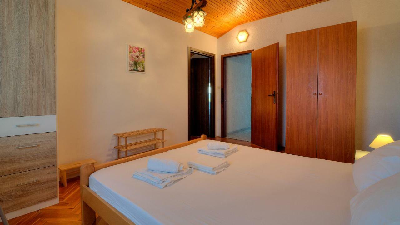 Senj Apartment Buitenkant foto