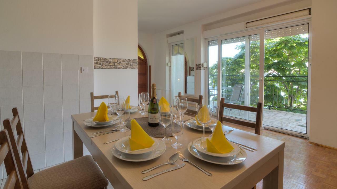 Senj Apartment Buitenkant foto