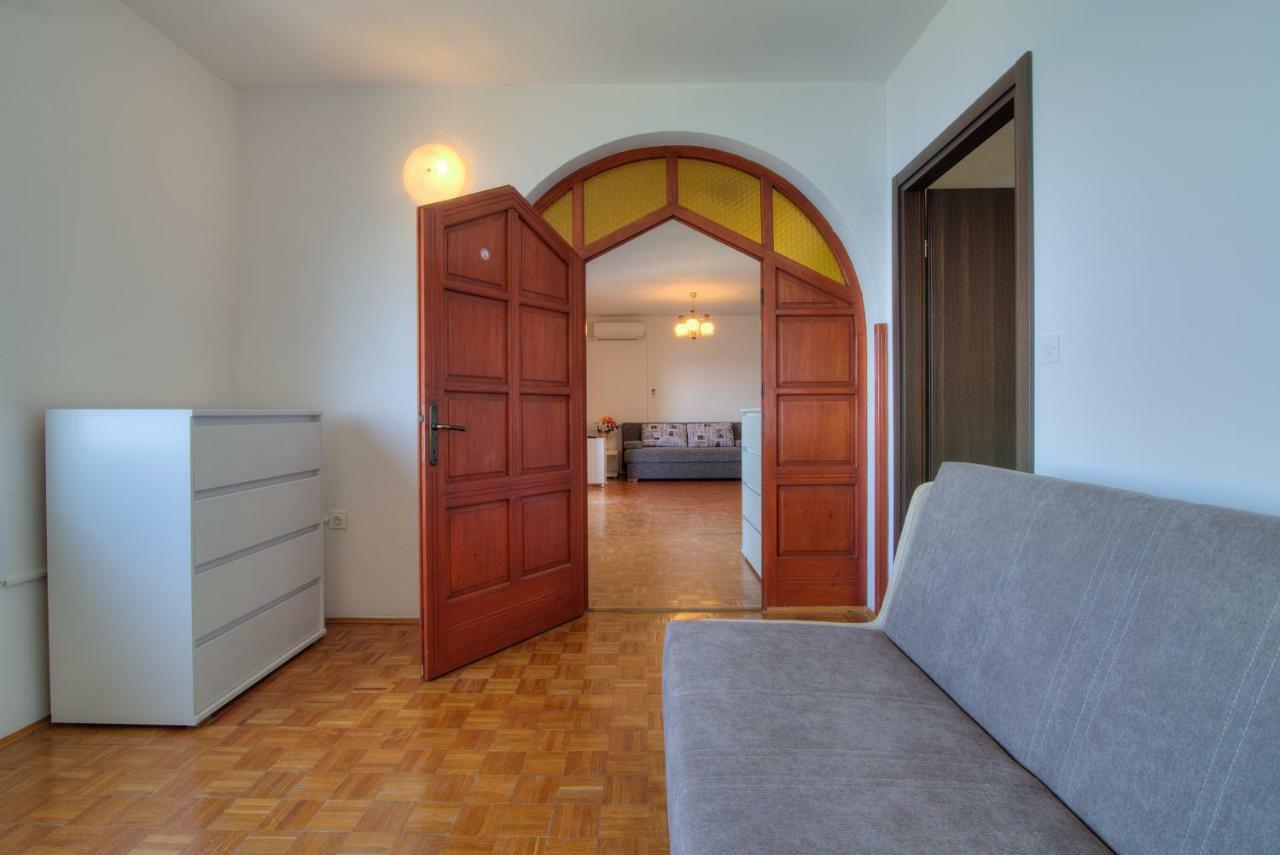 Senj Apartment Buitenkant foto